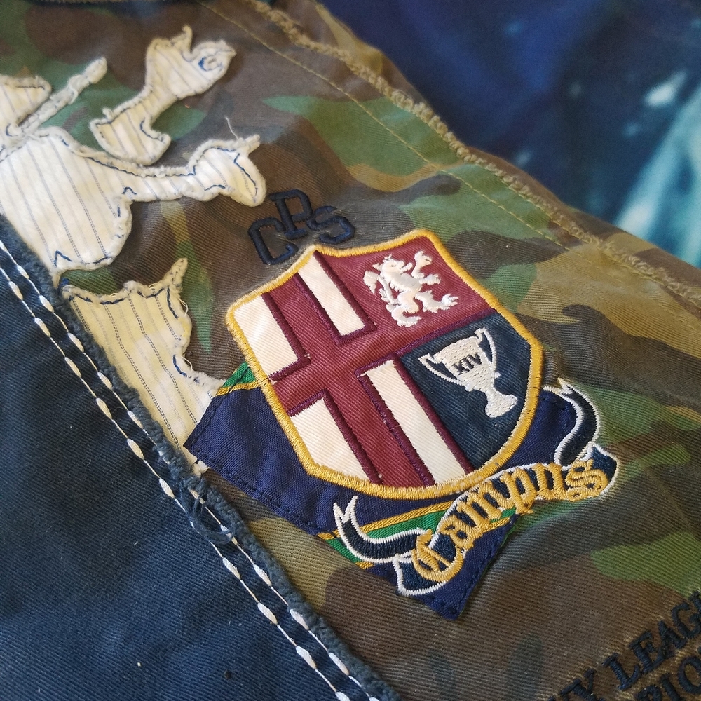 Camo Messenger Bag with Patches - Picture 6 of 15